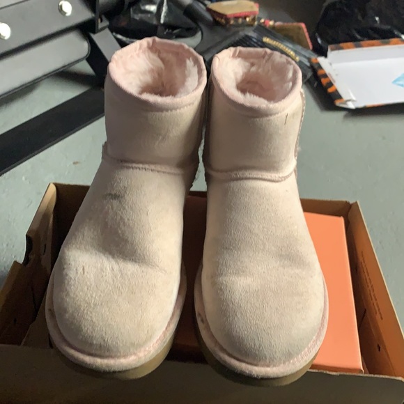 Boots - Picture 4 of 4